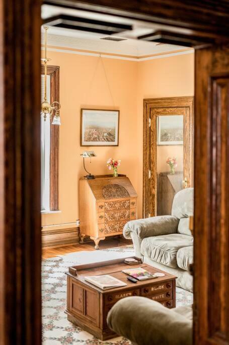 Peaceful Easy Feelings - King Sized Bed - Sleeps 2 Lejlighed Lynchburg Eksteriør billede