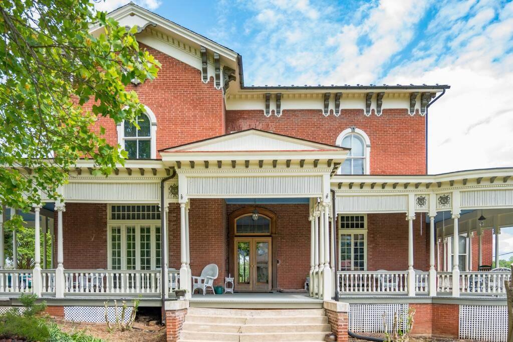 Peaceful Easy Feelings - King Sized Bed - Sleeps 2 Lejlighed Lynchburg Eksteriør billede